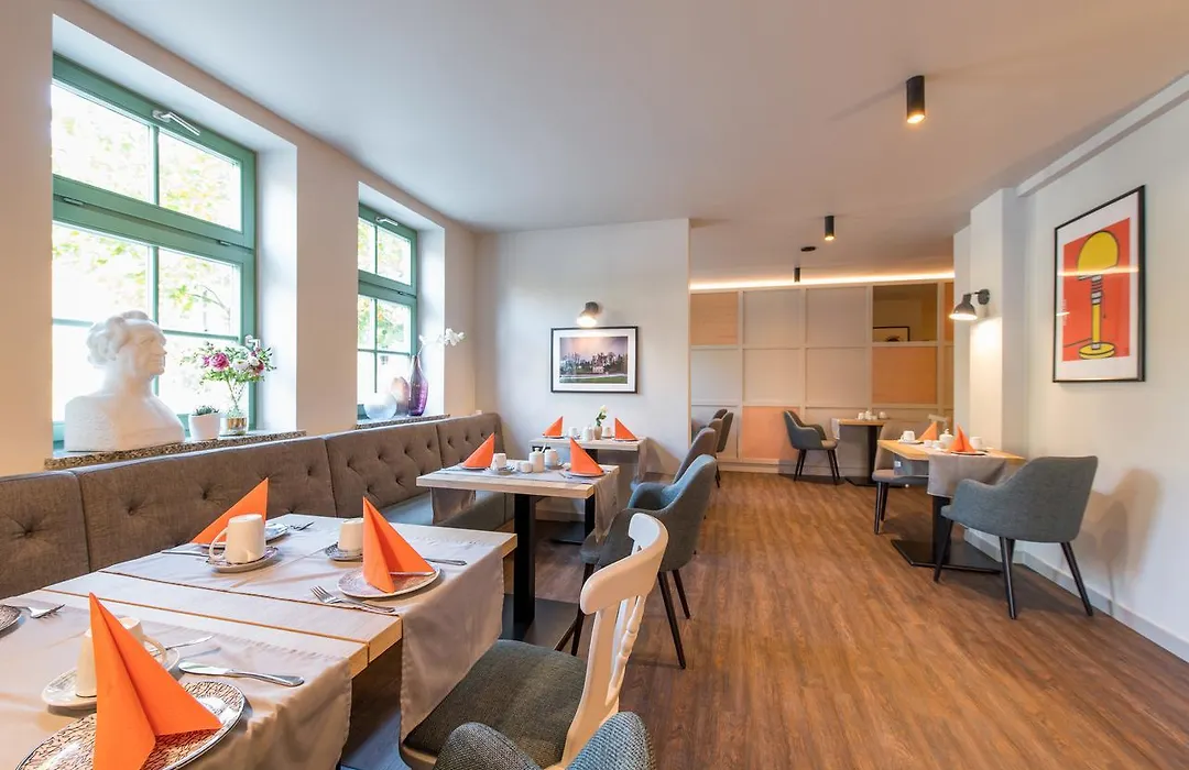 stattHotel Weimar-1